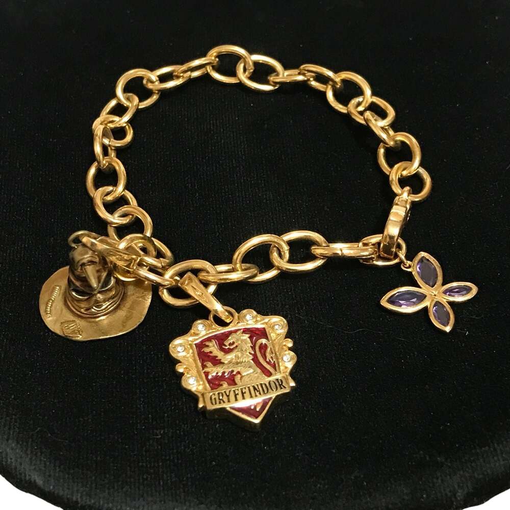 Harry Potter Lumos Gryffindor Sorting Hat Charm Bracelet Noble Collection NOS